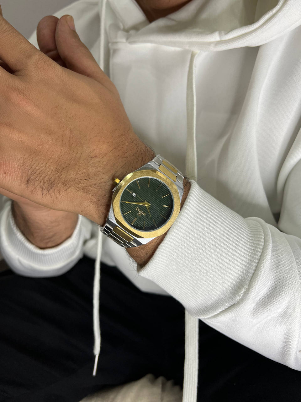 La_hora - Watch 1212